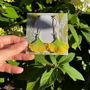 Micro gehaakte ginkgoblad oorbellen