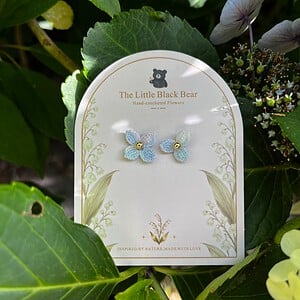Microgehaakte Hortensia Oorknopjes