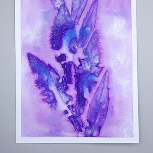 Bladeren in Paars, Mixed Media Semi Abstract Schilderij Print/Kaart