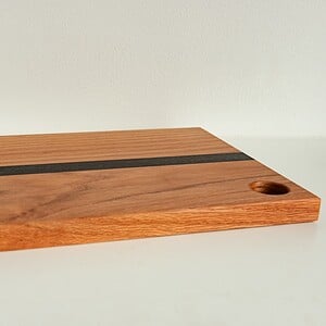 Snijplank in de combinatie rood eiken / wengé