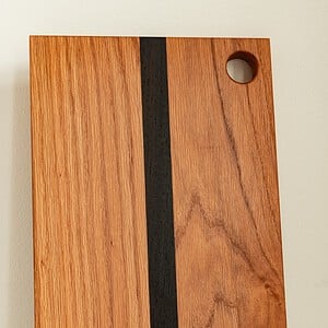 Snijplank in de combinatie rood eiken / wengé
