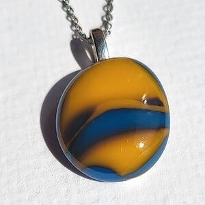 Uniek Blauw en Oranje glasfusing hanger