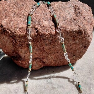 Chandelier: ketting met regaliet jaspis, bergkristal en hematiet