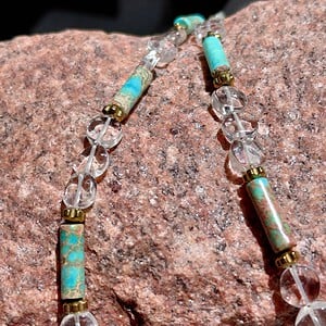 Chandelier: ketting met regaliet jaspis, bergkristal en hematiet