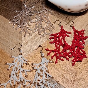Coral Lace - kralenoorbellen