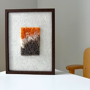 Coral oranje - unieke handgemaakte wanddecoratie in wol