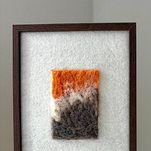 Coral oranje - unieke handgemaakte wanddecoratie in wol