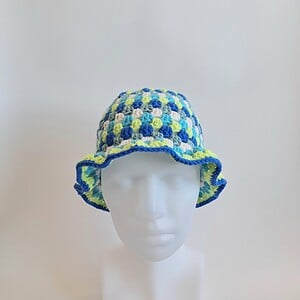 Gehaakte bucket hat | Crème, turquoise, limegroen, kobaltblauw en teal