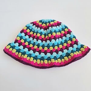 Gehaakte bucket hat | Mintgroen, turquoise, petrol, limegroen, knalroze en aubergine paars