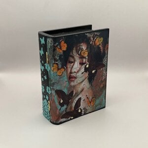 Handgedecoreerd houten kistje in boekvorm ‘Butterfly Mask 5’