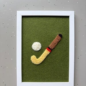 Hockey fun - unieke handgemaakte wanddecoratie van wol