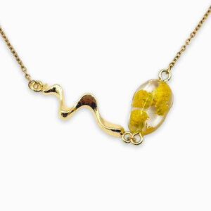Ketting met Steenvormige Hanger Gevuld met Echte Bloemen uit Amsterdam (Limoncello Romance)