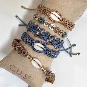 Macrame armband-enkelband blauw-beige