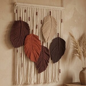 Macramw wandhanger met bladeren