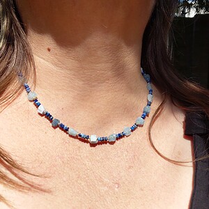 Ocean: ketting met ruwe Aquamarijn en Lapis Lazuli