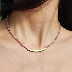 Rhodoniet Ketting – RVS Verguld met 16K Goud