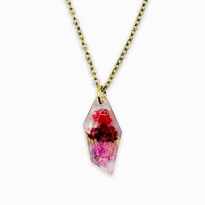 Subtiele Ketting met Facet Hanger Gevuld met Echt Gipskruid uit Den Haag (GirlMeetsDenHaag x CH Design)