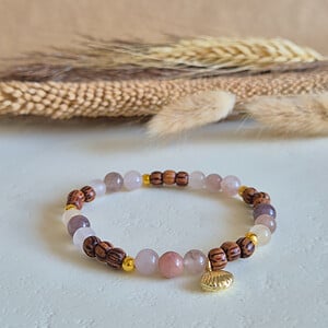 Vrolijke armband schelp bedel