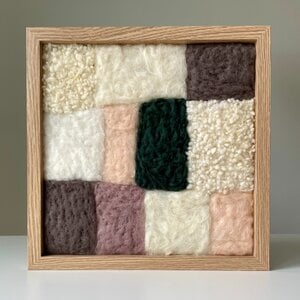 Whimsical realms - unieke handgemaakte wanddecoratie in wol - donkergroen