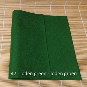 Wolvilt set mt 8 lapjes in groene tinten