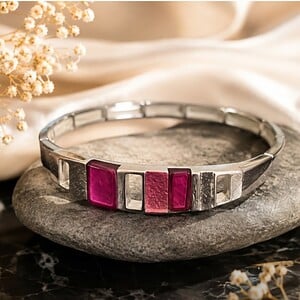 Zilverkleurige armband met roze details
