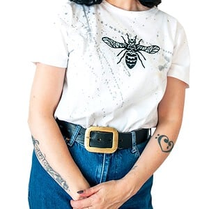 Hand Bedrukt T-Shirt, Geometrisch Insect en Verfspetters, Streetwear Casual, Unisex