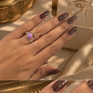 Handgemaakte Goudkleurige Ring met Lila Steen | Minimalistische Wire Wrapped Ring