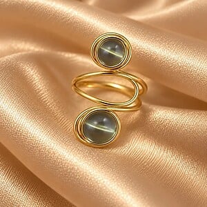 Handgemaakte Goudkleurige Spiraalring met Transparante Lichtblauwe Kralen | Verstelbare Statement Ring