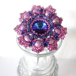 Handgemaakte paars-roze 3D kralenbloem met Miyuki rocailles