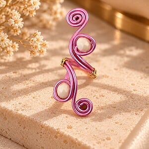 Handgemaakte Roze Spiraalring met Beige Kralen | Verstelbare Statement Ring – Cleopatra's World