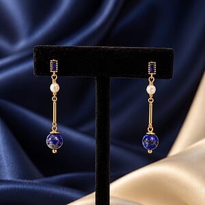 Lapis lazuli oorbellen met zoetwaterparels