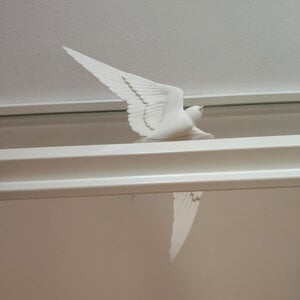 Magnetic swallow window art - White