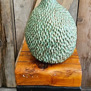 Organisch keramisch vaasobject – Turquoise Skin