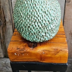 Organisch keramisch vaasobject – Turquoise Skin