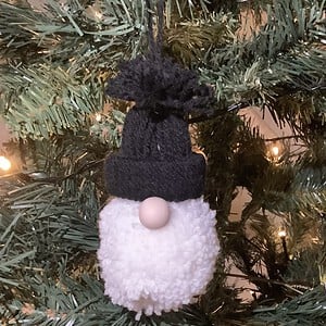 Origineel zwarte kerstmannetje – handgemaakte kerstdecoratie