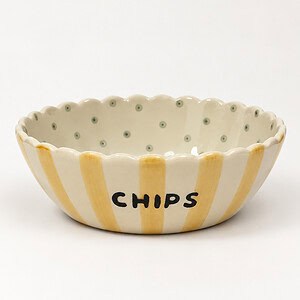 Bloomingville chipsschaal met golfrand en stippen