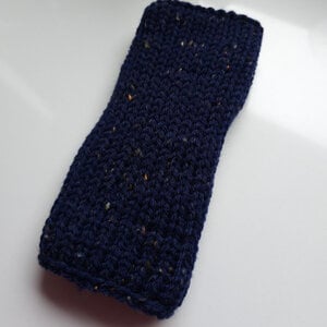 Donkerblauwe vingerloze handschoenen | Gebreide polswarmers
