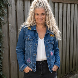 Flower Child– Upcycled Denim Jasje