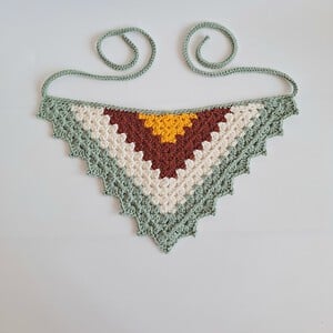 Gehaakte bandana | Geel, roestbruin, crème en sagegroen
