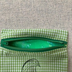 Groen portemonneetje met gestempeld roodborstje