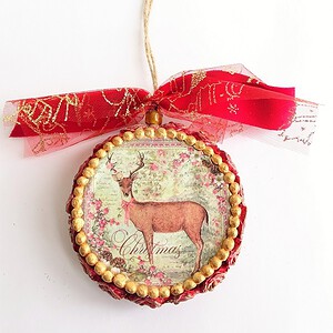 Handgemaakte kerstbal / kersthanger – Hert & bloemen
