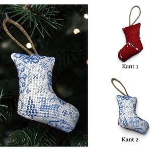 Handgemaakte kerstsok kersthanger 8 cm – Delftsblauw borduurwerk 3