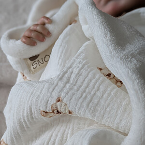 Handgemaakte wikkeldeken met berenprint | Hydrofiel & wellness fleece 🐻