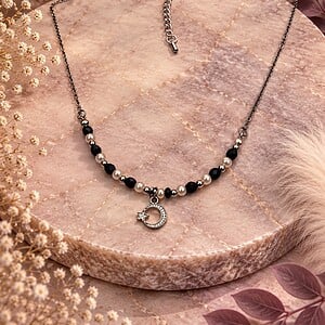 Midnight Pearl ketting – Glasparels & facetkralen