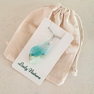 Oceaan - zee hanger ketting: handgemaakt licht aqua blauw glazen sieraad, op zee geïnspireerd betekenisvol cadeau