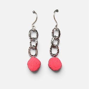 Roze Pom Pom Oorbellen