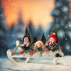 Winterelfjes op de Slee – Handgemaakt Kersttafereel met Verlichting