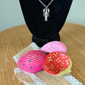 Zilverkleurige ketting met zomerse bedel