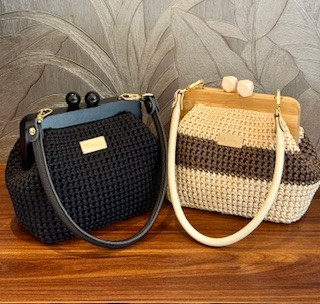 Handgemaakte gehaakte tas in retrostijl - 102304 Handgemaakte gehaakte tas in retrostijl