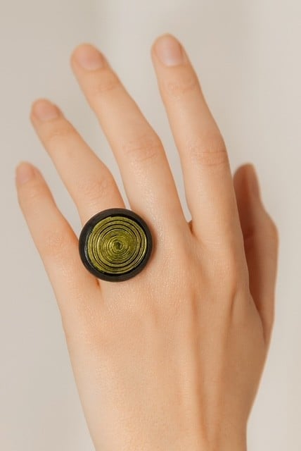 Unieke ring - Aube Noire - verstelbare polymeerklei ring - 103919 Unieke ring - Aube Noire - verstelbare polymeerklei ring